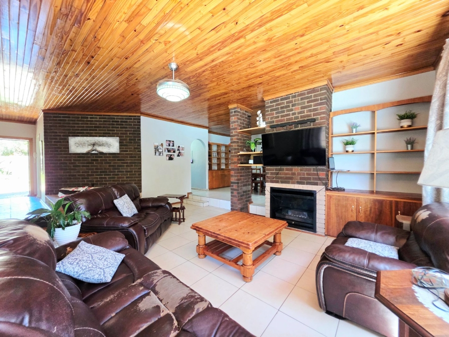 4 Bedroom Property for Sale in Fichardt Park Free State